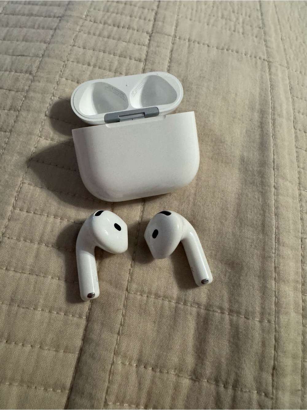 AirPods 4 (ANC)